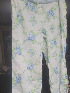 Victoria's Secret White Lounge Pants with Blue Floral Print